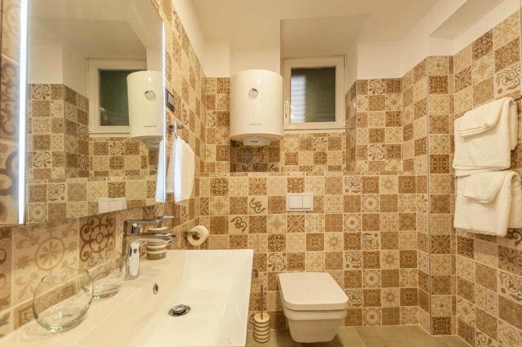 X Boutique Marinac Studio Apartments & Rooms Šibenik Dış mekan fotoğraf