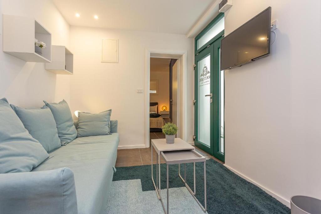 X Boutique Marinac Studio Apartments & Rooms Šibenik Dış mekan fotoğraf