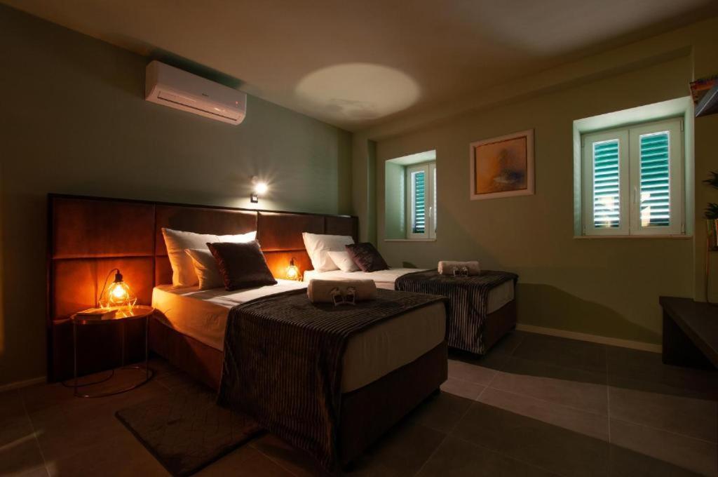 X Boutique Marinac Studio Apartments & Rooms Šibenik Dış mekan fotoğraf